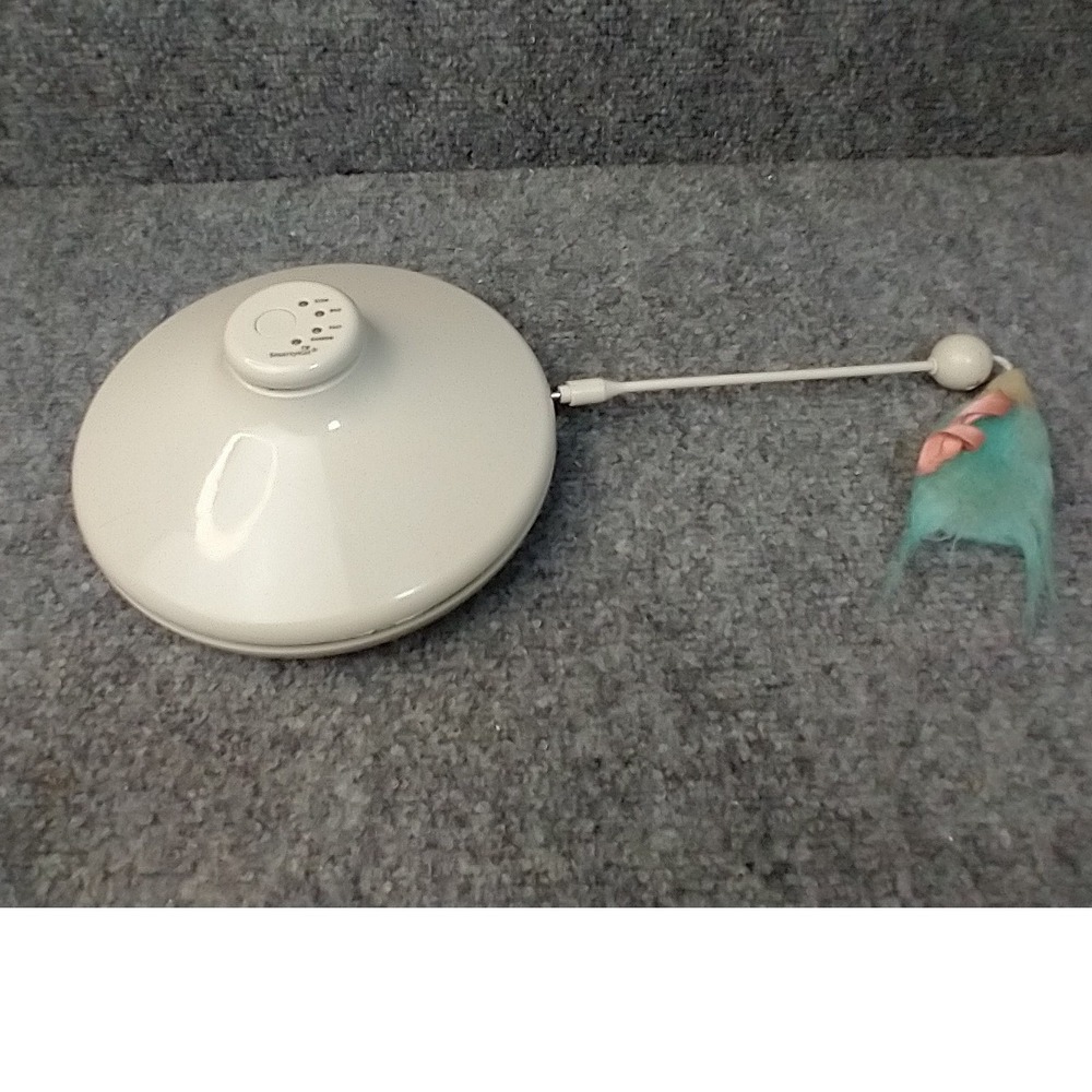 SmartyKat Skitter Spin Electronic Motion Cat Toy One Size White Teal Interactive